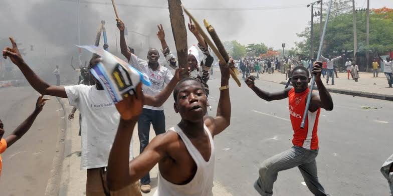 Nigeria Youths Rioting 