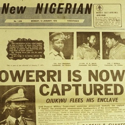 Ojukwu flees Biafra